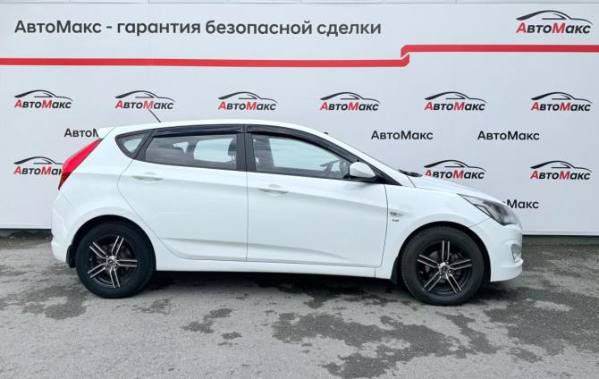 Hyundai Solaris I Рестайлинг с пробегом 2015 года, цена 1 070 000 рублей, 128556 км, хэтчбек, Автокод Объявления