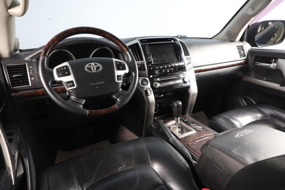 Toyota Land Cruiser 200 Series Рестайлинг 1 Новосибирск  - изображение 9