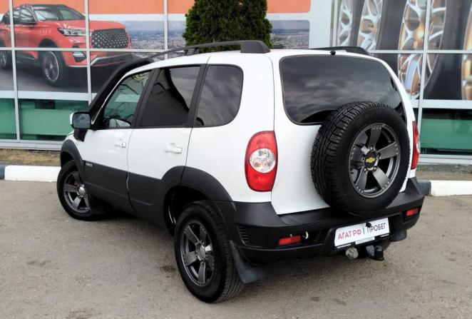 Chevrolet Niva I Рестайлинг с пробегом 2018 года, цена 720 000 рублей, 228124 км, внедорожник, Автокод Объявления