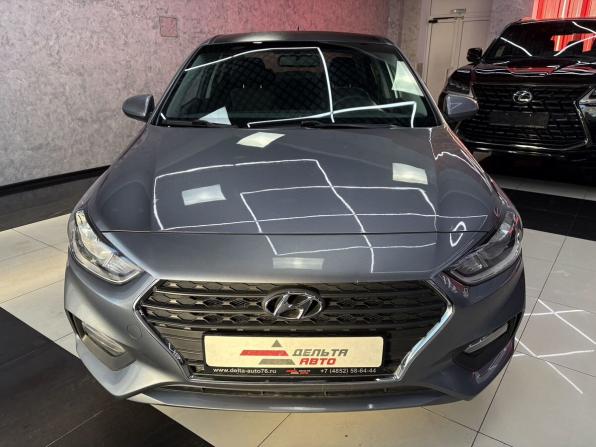 Hyundai Solaris II с пробегом 2018 года, цена 1 365 000 рублей, 42193 км, седан, Автокод Объявления