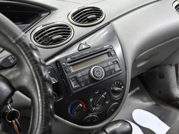 Ford Focus I (North America) с пробегом 2002 года, цена 169 000 рублей, 150000 км, хэтчбек, Автокод Объявления