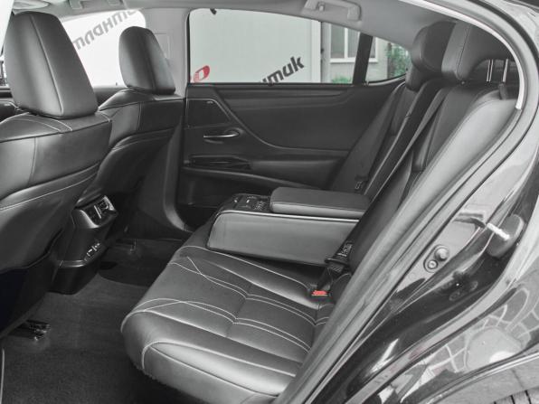 Lexus ES VII с пробегом 2021 года, цена 3 790 000 рублей, 68951 км, седан, Автокод Объявления