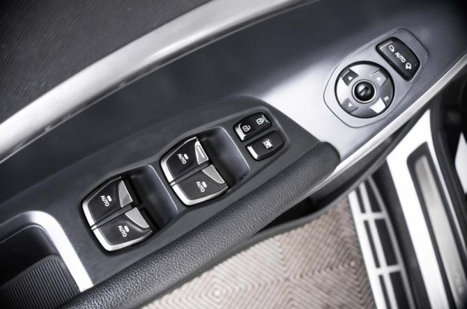 Hyundai Santa Fe III Рестайлинг с пробегом 2017 года, цена 2 049 000 рублей, 231000 км, внедорожник, Автокод Объявления