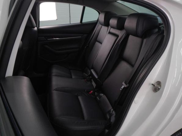 Mazda 3 IV (BP) с пробегом 2020 года, цена 2 229 000 рублей, 47301 км, седан, Автокод Объявления