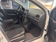 Volkswagen Polo V Рестайлинг Екатеринбург  - изображение 39