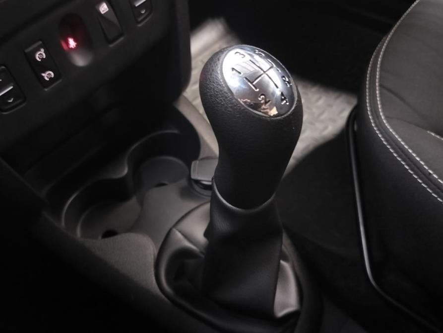 Renault Logan II Санкт-Петербург  - изображение 13
