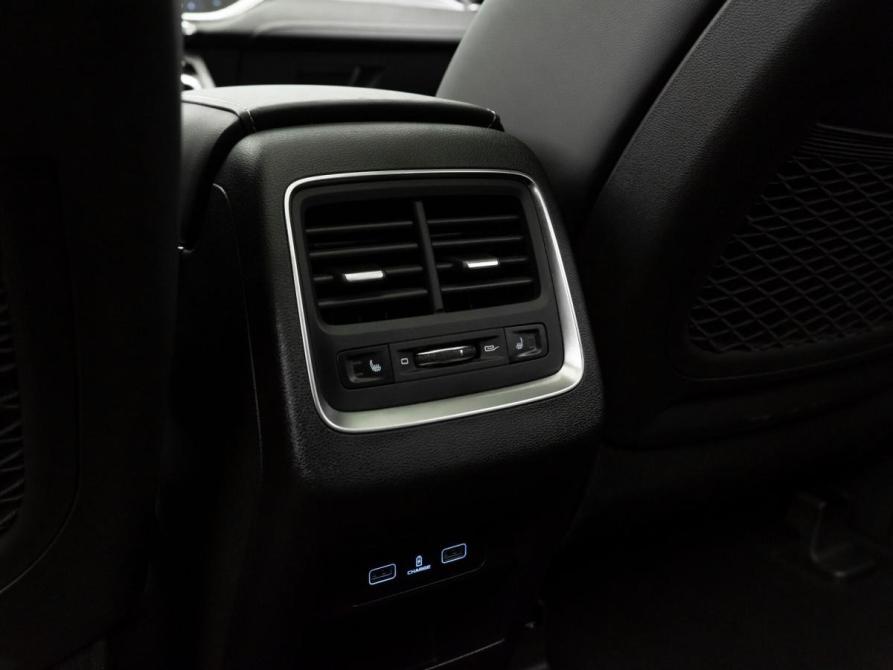 Geely Atlas Pro Москва  - изображение 21