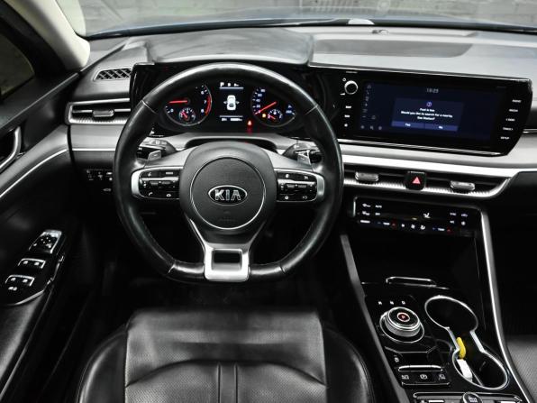Kia K5 III с пробегом 2020 года, цена 2 395 000 рублей, 135623 км, седан, Автокод Объявления