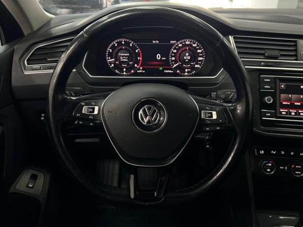 Volkswagen Tiguan II с пробегом 2017 года, цена 1 890 000 рублей, 176000 км, внедорожник, Автокод Объявления