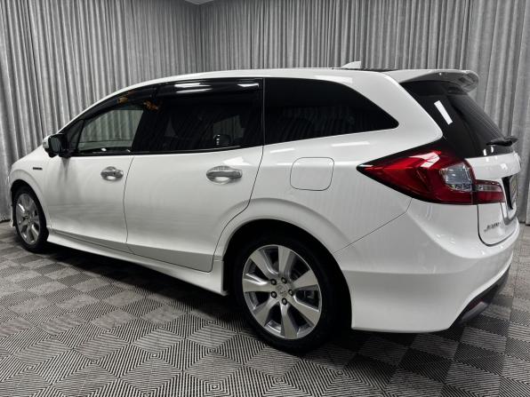 Honda Jade I с пробегом 2015 года, цена 1 370 000 рублей, 124169 км, компактвэн, Автокод Объявления
