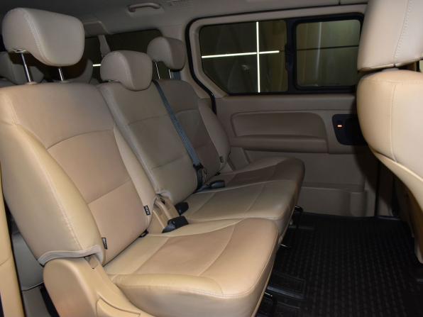 Hyundai H-1 II Рестайлинг 2 с пробегом 2019 года, цена 3 150 000 рублей, 114688 км, минивэн, Автокод Объявления