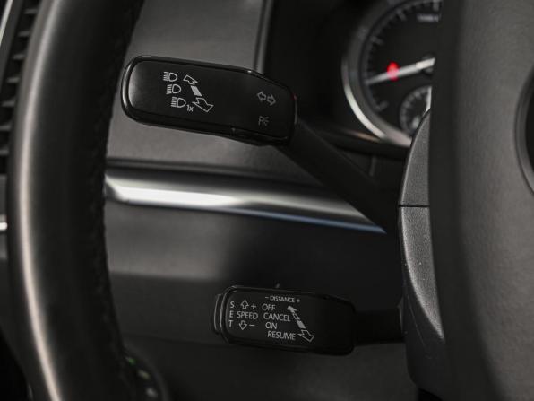 Skoda Karoq I с пробегом 2020 года, цена 2 423 540 рублей, 81149 км, внедорожник, Автокод Объявления