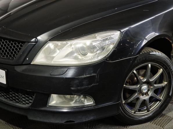 Skoda Octavia II (A5) Рестайлинг с пробегом 2011 года, цена 575 000 рублей, 212853 км, лифтбек, Автокод Объявления