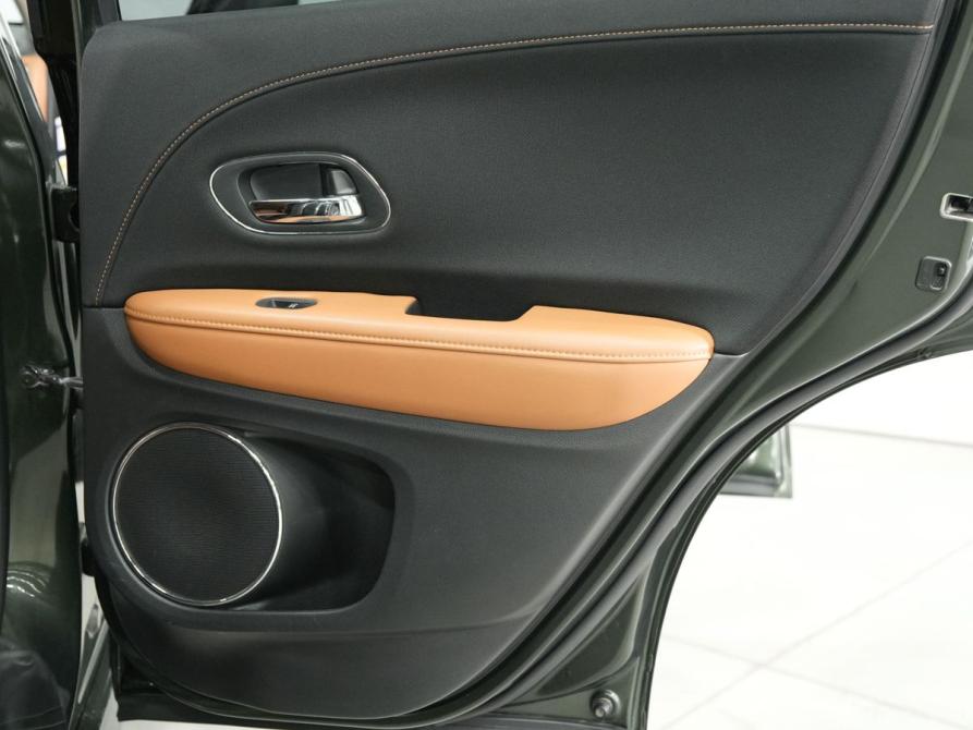 Honda Vezel I Новосибирск  - изображение 8
