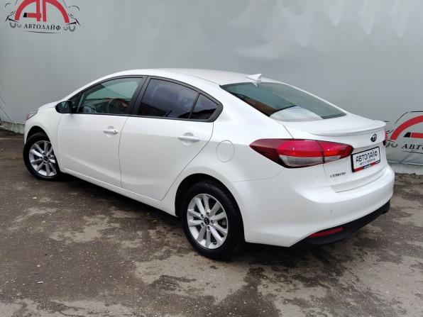 Kia Cerato III Рестайлинг (Classic) с пробегом 2019 года, цена 1 399 000 рублей, 196102 км, седан, Автокод Объявления