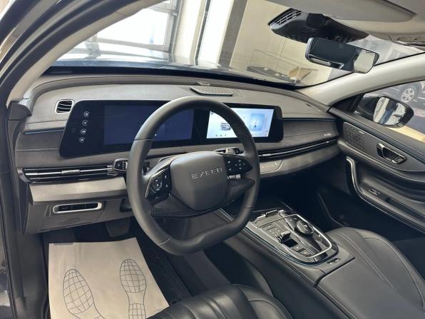 Exeed LX I Рестайлинг 2 с пробегом 2023 года, цена 2 375 000 рублей, 8600 км, внедорожник, Автокод Объявления