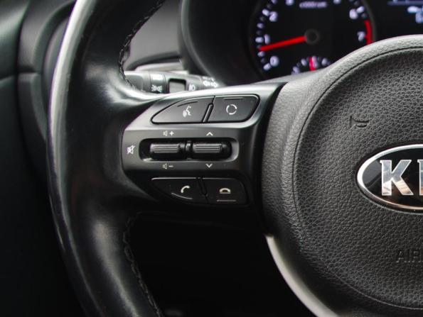 Kia Rio IV с пробегом 2018 года, цена 1 620 000 рублей, 153812 км, хэтчбек, Автокод Объявления