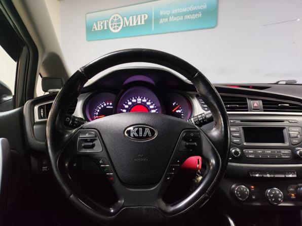 Kia Ceed II Рестайлинг с пробегом 2016 года, цена 1 029 000 рублей, 182000 км, универсал, Автокод Объявления