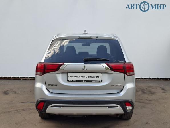 Mitsubishi Outlander III Рестайлинг 3 с пробегом 2019 года, цена 1 900 000 рублей, 163900 км, внедорожник, Автокод Объявления