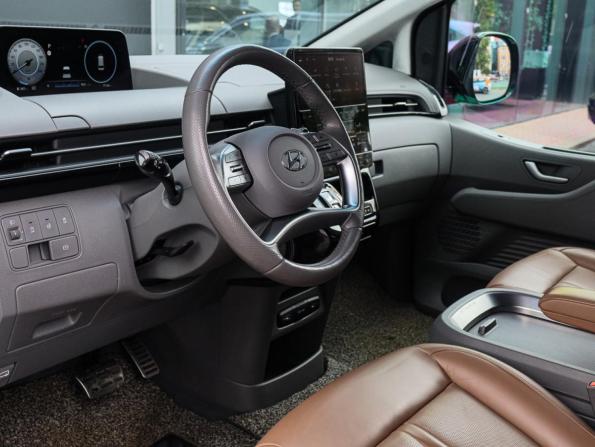 Hyundai Staria I с пробегом 2021 года, цена 4 580 000 рублей, 77127 км, минивэн, Автокод Объявления
