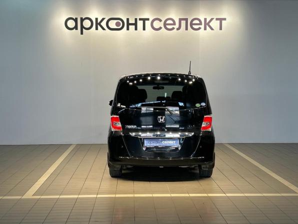 Honda Freed I Рестайлинг 2 с пробегом 2015 года, цена 1 320 000 рублей, 140000 км, компактвэн, Автокод Объявления