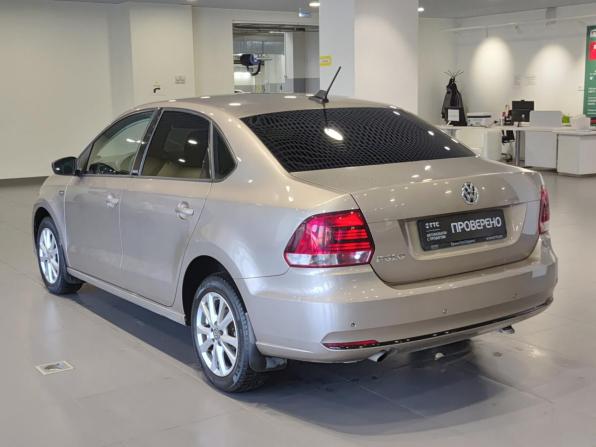 Volkswagen Polo V Рестайлинг с пробегом 2017 года, цена 1 247 000 рублей, 54281 км, седан, Автокод Объявления