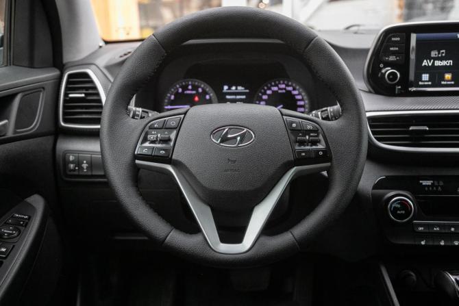 Hyundai Tucson III Рестайлинг с пробегом 2018 года, цена 1 595 000 рублей, 230000 км, внедорожник, Автокод Объявления