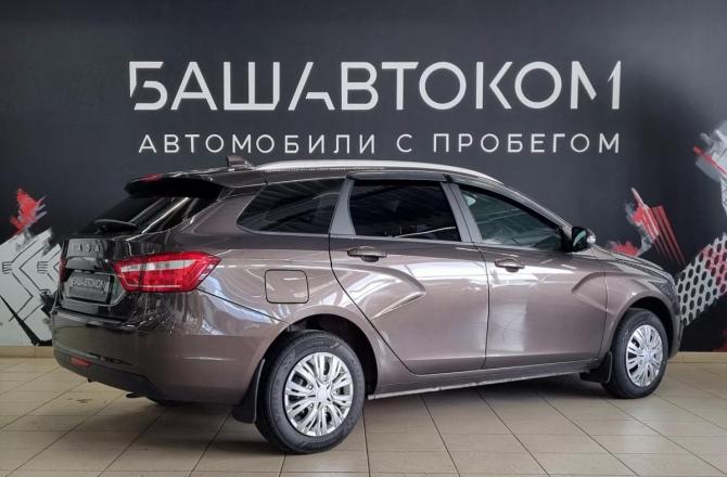 Lada (ВАЗ) Vesta I с пробегом 2022 года, цена 1 465 000 рублей, 44120 км, универсал, Автокод Объявления