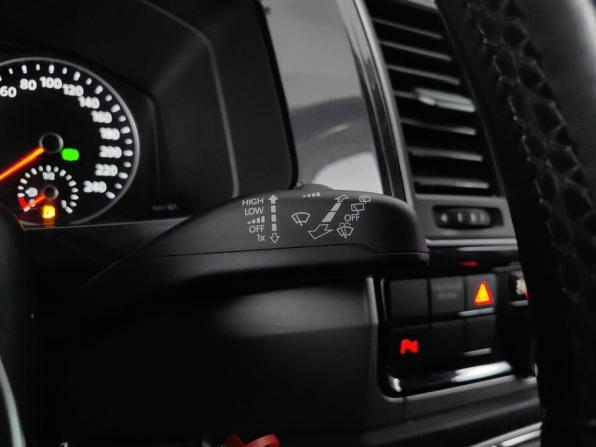 Volkswagen Multivan T6 с пробегом 2015 года, цена 3 085 000 рублей, 175974 км, минивэн, Автокод Объявления