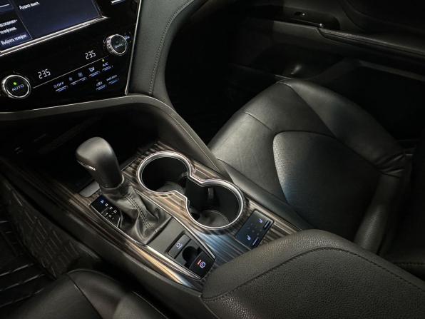 Toyota Camry VIII (XV70) с пробегом 2019 года, цена 2 756 000 рублей, 71668 км, седан, Автокод Объявления