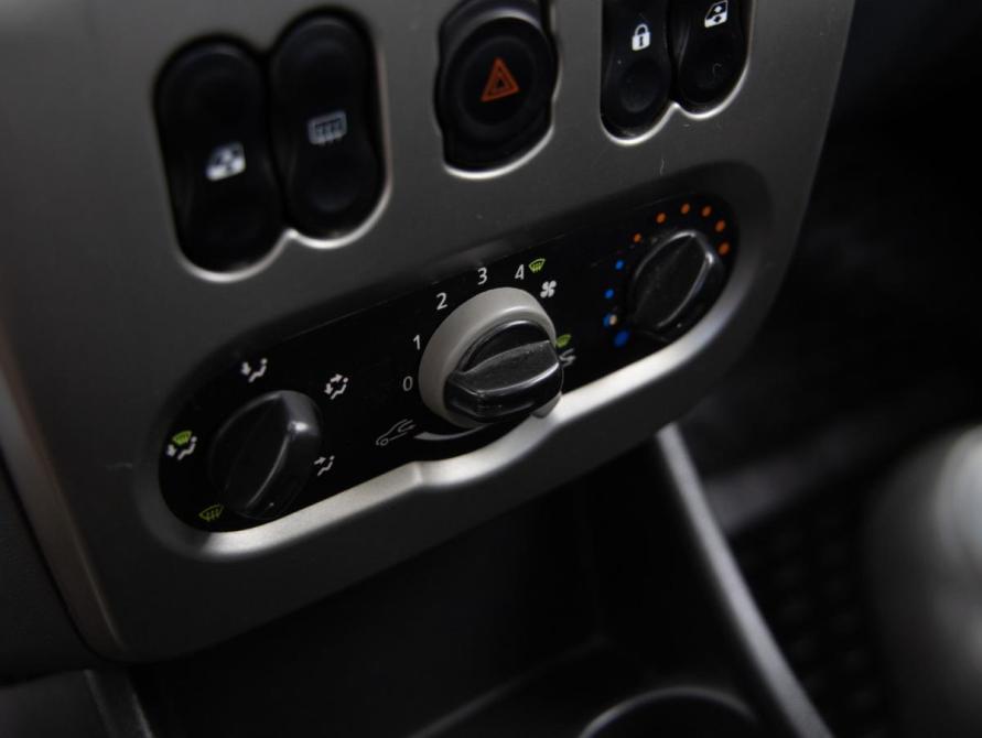 Renault Logan I Рестайлинг Санкт-Петербург  - изображение 14