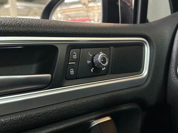 Volkswagen Touareg II Рестайлинг с пробегом 2016 года, цена 2 499 990 рублей, 240519 км, внедорожник, Автокод Объявления