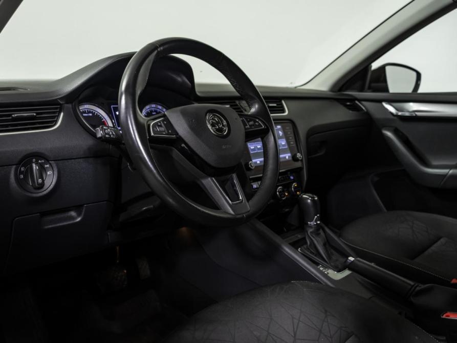 Skoda Octavia III (A7) Рестайлинг Москва  - изображение 7