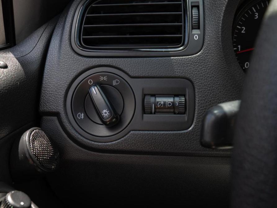 Volkswagen Polo V Краснодар  - изображение 15