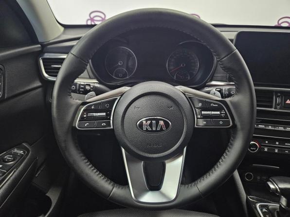Kia Optima IV Рестайлинг с пробегом 2018 года, цена 2 040 000 рублей, 71631 км, седан, Автокод Объявления