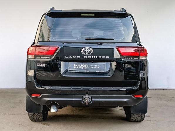 Toyota Land Cruiser 300 Series с пробегом 2022 года, цена 8 900 000 рублей, 31000 км, внедорожник, Автокод Объявления