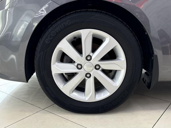 Kia Rio III Рестайлинг с пробегом 2017 года, цена 1 399 000 рублей, 78216 км, хэтчбек, Автокод Объявления