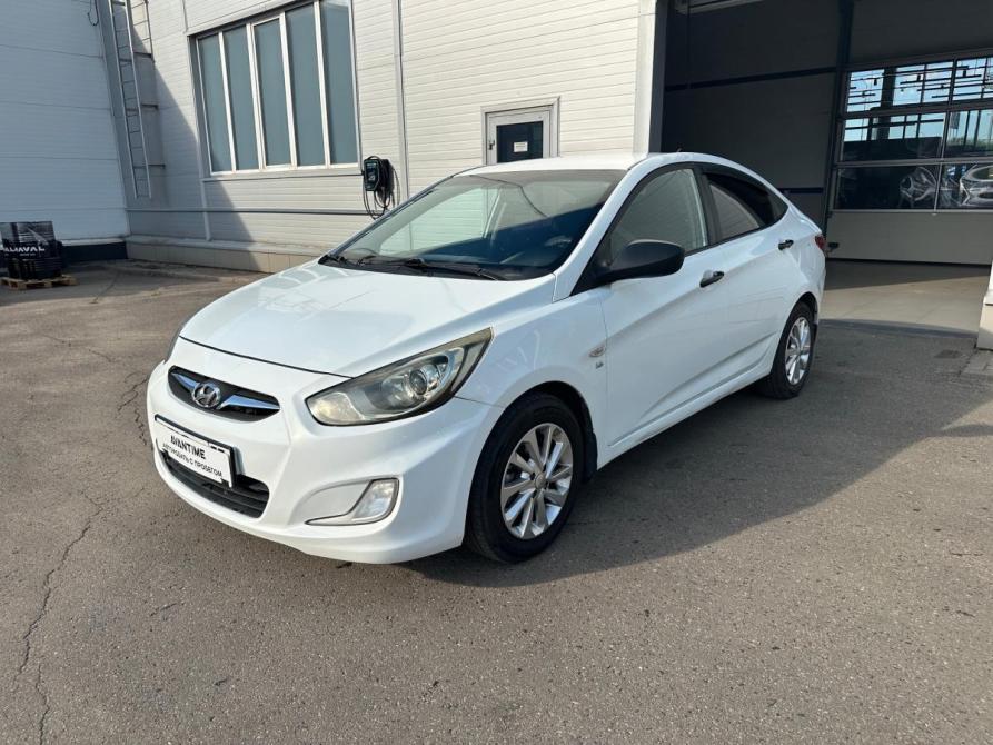 Hyundai Solaris I Москва  - изображение 1