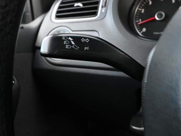 Volkswagen Polo V с пробегом 2010 года, цена 729 000 рублей, 292195 км, хэтчбек, Автокод Объявления