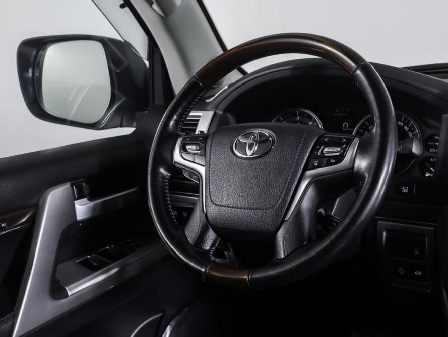 Toyota Land Cruiser 200 Series Рестайлинг 2 Москва  - изображение 12