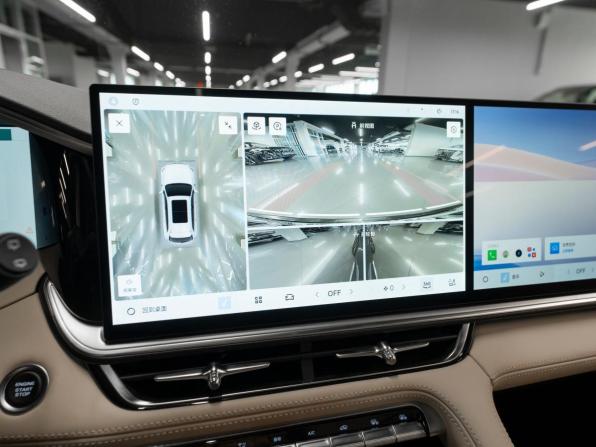 Geely Monjaro I Рестайлинг 2 с пробегом 2025 года, цена 4 000 000 рублей, 50 км, внедорожник, Автокод Объявления