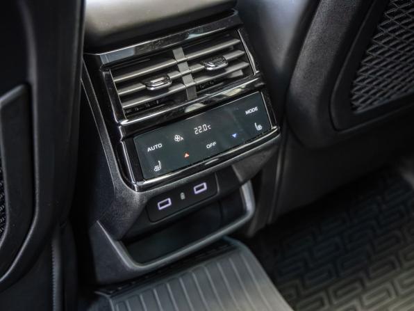 Geely Monjaro I с пробегом 2024 года, цена 3 498 000 рублей, 20551 км, внедорожник, Автокод Объявления