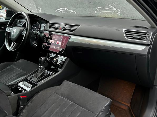 Skoda Superb III с пробегом 2017 года, цена 1 567 800 рублей, 240872 км, лифтбек, Автокод Объявления