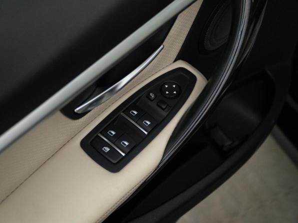 BMW 3 серии VI (F3x) Рестайлинг с пробегом 2017 года, цена 1 899 050 рублей, 303963 км, универсал, Автокод Объявления