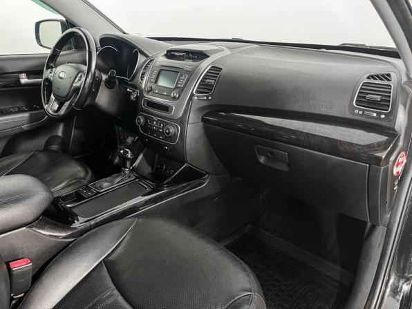 Kia Sorento II Рестайлинг с пробегом 2017 года, цена 1 773 600 рублей, 164079 км, внедорожник, Автокод Объявления