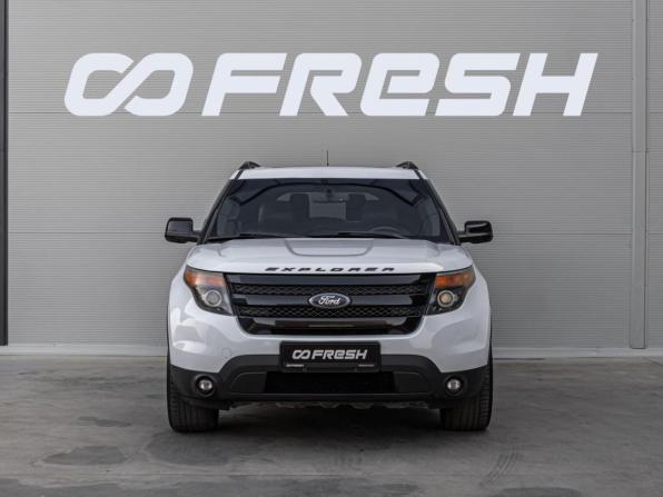 Ford Explorer V с пробегом 2015 года, цена 1 850 000 рублей, 294053 км, внедорожник, Автокод Объявления