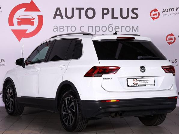 Volkswagen Tiguan II с пробегом 2018 года, цена 2 650 000 рублей, 98000 км, внедорожник, Автокод Объявления