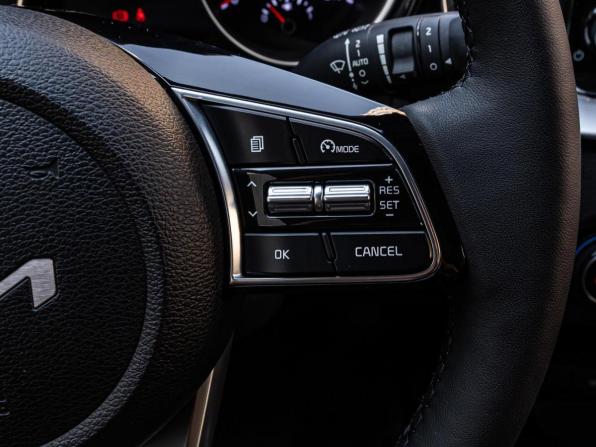 Kia Ceed III Рестайлинг с пробегом 2022 года, цена 2 220 000 рублей, 85949 км, универсал, Автокод Объявления