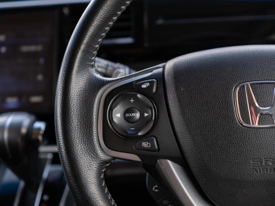 Honda Stepwgn V Рестайлинг Сочи  - изображение 18