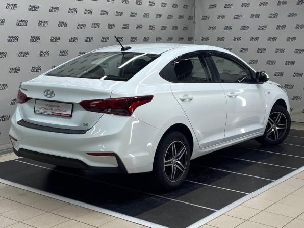 Hyundai Solaris II с пробегом 2019 года, цена 1 410 000 рублей, 31110 км, седан, Автокод Объявления